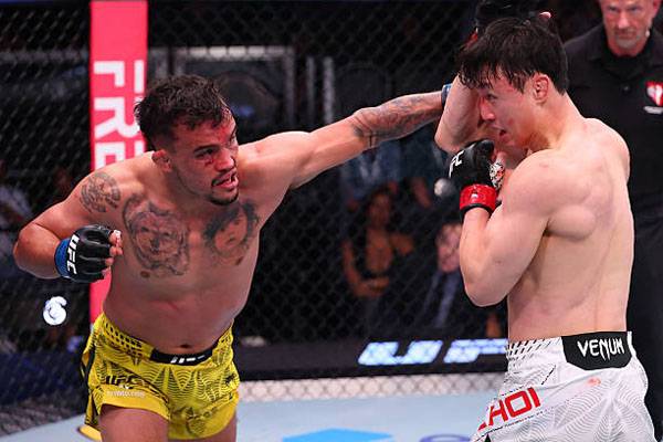 최두호는 1라운드 열세를 극복했다. 사진 제공= UFC