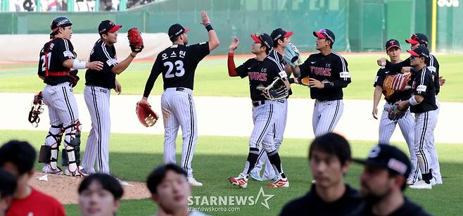 [한번에쓱]랜더스와 홈런으로 진검승부 트윈스 '인천원정 위닝시리즈로 퇴근길이 신난다^^'