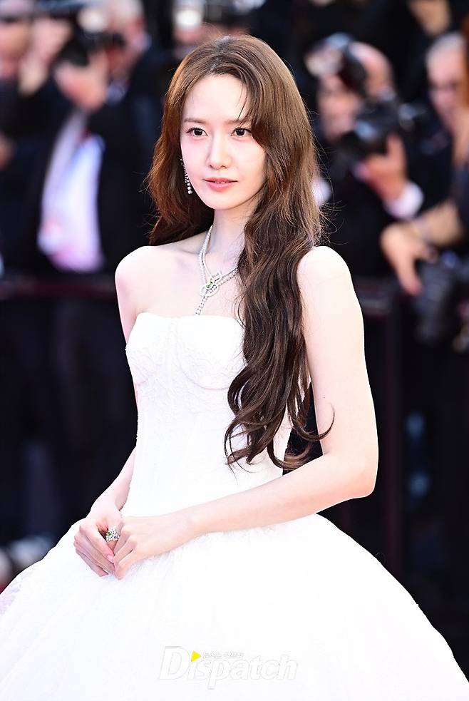 Actress Im Yoon-ah showcased her dazzling beauty while attending the Red Carpet event at the 79th Cannes International Film Festival in Cannes, France. Appearing in a white dress, Im Yoon-ah captivated the attention of the audience with her innocent visuals and lovely smile.