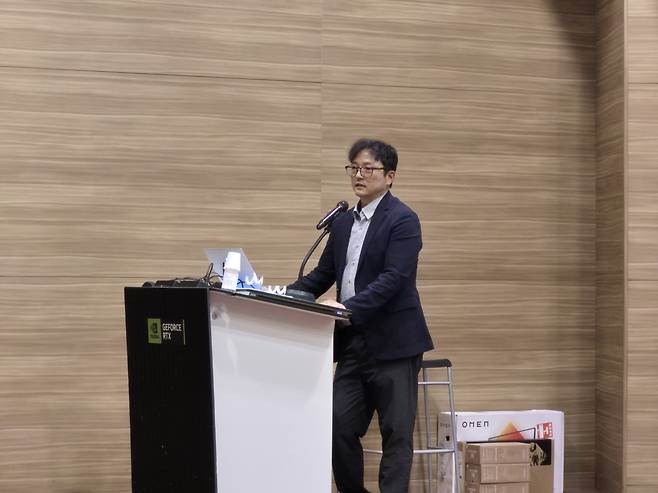 19일 김승규 엔비디아 코리아 대표가 한국외대 글로벌캠퍼스 백년관 1층 국제세미나실에서 ‘2026 HUFS특강’을 진행하고 있다. 김연진 기자 yeonjin@