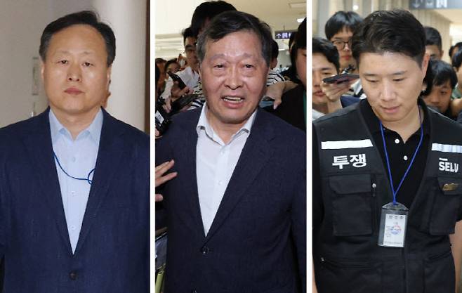삼성전자 노사가 총파업 예고 시점을 사흘 앞둔 지난 18일 정부세종청사 중앙노동위원회에서 정부 중재로 성과급 갈등을 둘러싸고 협상을 진행했다. 왼쪽부터 이날 2차 사후조정이 열린 중노위 조정회의장으로 각각 들어가는 삼성전자 사측 대표교섭위원인 여명구 DS(반도체 부문) 피플팀장(왼쪽부터), 박수근 중앙노동위원장, 삼성그룹 초기업노동조합 삼성전자지부 최승호 위원장. (사진=연합뉴스)
