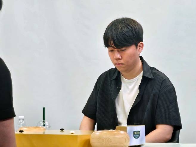 [서울=뉴시스] 신민준 9단, 제6기 쏘팔코사놀 최고기사결정전 준결승 진출. (사진=한국기원 제공) *재판매 및 DB 금지