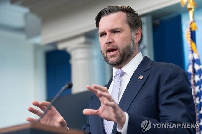 19일(현지시간) 기자회견 중인 JD 밴스 미국 부통령 [UPI 연합뉴스]