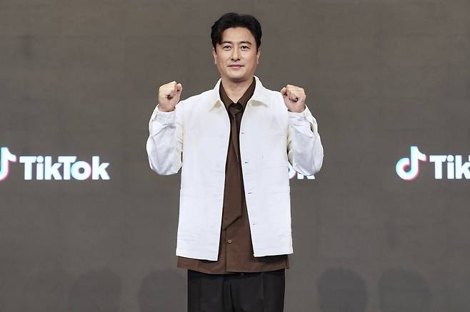 21일 서울 구로구 더링크 호텔에서 열린 '티키티키 타카타카 토크토크쇼' 제작발표회에 안정환이 참석했다. / 사진제공=틱톡