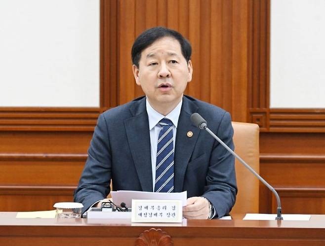 구윤철 경제부총리 겸 재정경제부 장관이 21일 서울 종로구 정부서울청사에서 열린 '민생물가 특별관리 관계장관 TF 및 제 268차 대외경제장관회의'에서 모두발언을 하고 있다. 재정경제부