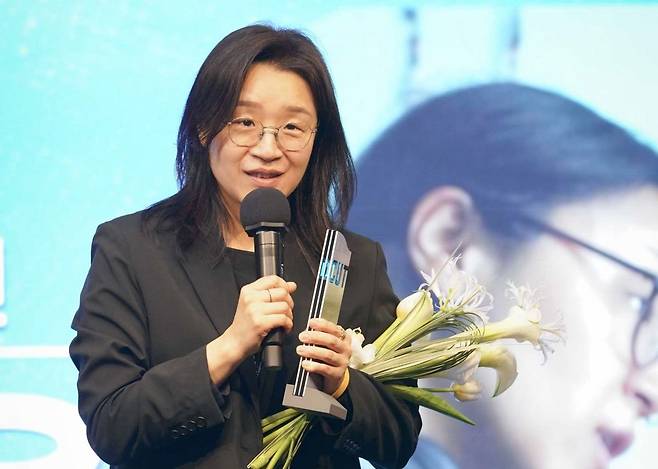 제24회 디렉터스컷 어워즈에 참석한 윤가은 감독. 한국영화감독조합 제공