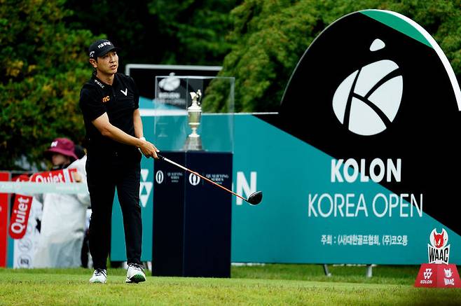 [서울=뉴시스]  21일 충남 천안 우정힐스 컨트리클럽에서 열린 코오롱 제68회 한국오픈 골프선수권대회에서 경기를 펼치는 배상문. (사진 = 대회 조직위원회 제공) *재판매 및 DB 금지