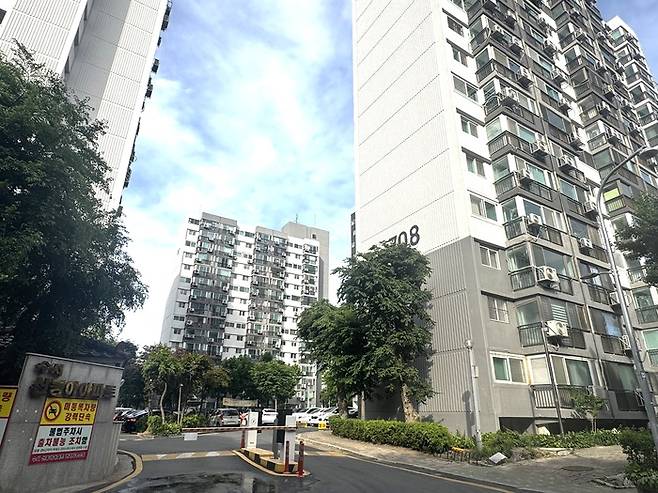 서울 강남구 수서 신동아아파트. /사진:이종무 기자 jmlee@