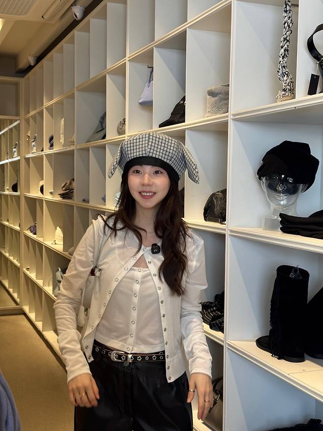 Actress Sohee showed off her unchanging visuals by sharing updates on her daily life in Seongsu-dong through her social media. In the photos released, Sohee captivated attention with her flawless skin and toned physique while pulling off various outfits.Sohee communicated with her fans by posting photos taken during her visit to Seongsu-dong on the 22nd. In the photos, she revealed her enduring charm while posing in uniquely designed hats and outfits.Netizens who saw this reacted enthusiastically, marveling at her youthful appearance and meticulous self-care. Born in 1992, Sohee debuted with Wonder Girls in 2007 and is currently actively working as an actress.