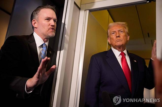 그리어 대표와 트럼프 대통령 [AFP 연합뉴스. 재판매 및 DB 금지]