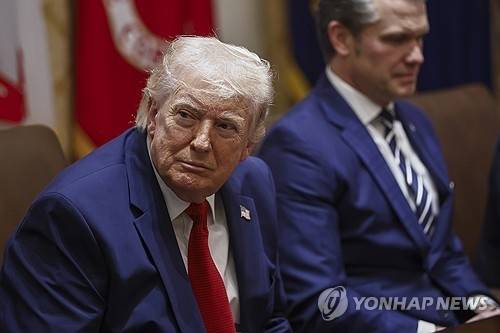 ▲ 도널드 트럼프 미국 대통령과 피트 헤그세스 미 국방부 장관 [UPI 연합뉴스 자료사진]