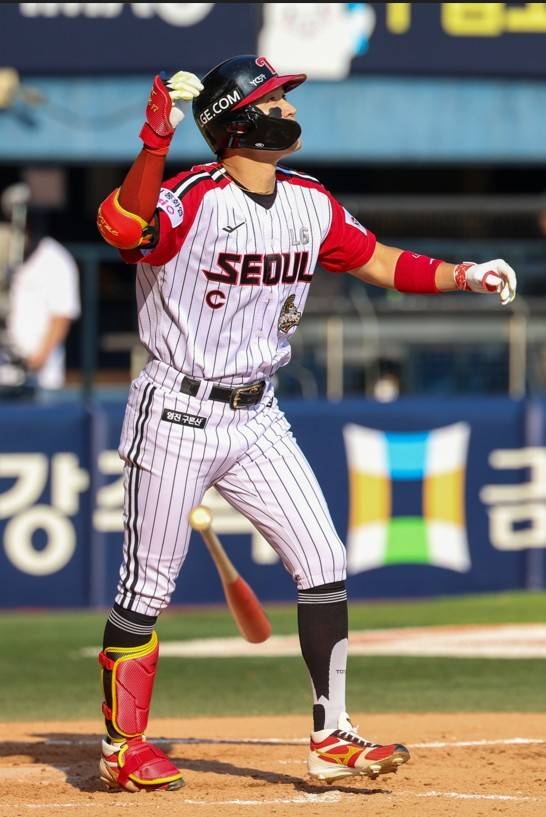 24일 잠실야구장 LG가 9회말 2사에서 터진 박해민의 끝내기 스리런 홈런으로 키움을 6-4로 꺾은 LG는 주말 3연전을 위닝시리즈로 장식하며 단독 2위로 도약했다.(LG 박해민 4타수 1안타,1홈런, 3타점,1득점). /사진=LG