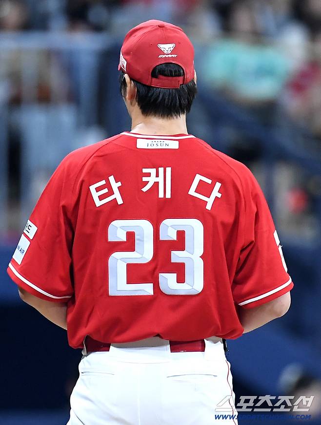 19일 고척 스카이돔에서 열린 키움과 SSG의 경기. 투구하는 SSG 타케다. 고척=송정헌 기자songs@sportschosun.com/2026.05.19/