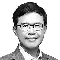 신민영 홍익대학교 경제학부 교수