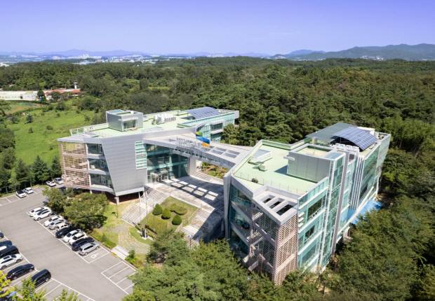 한국한의약진흥원 본원 전경. 한의약진흥원 제공