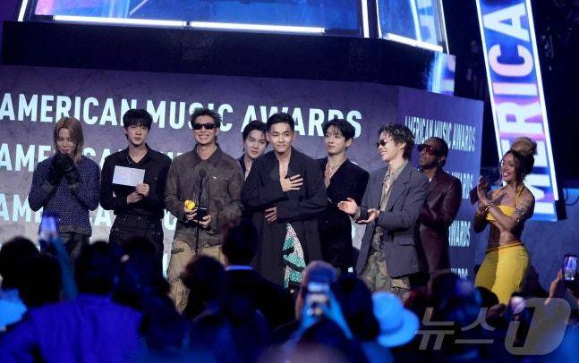 BTS AMA 수상 소감