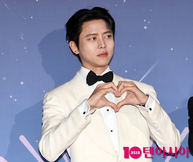 모델 겸 방송인 주우재가 공식 행사에서 포즈를 취하고 있다. / 사진=텐아시아 DB