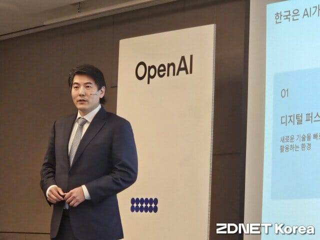 제이슨 권 오픈AI 최고전략책임자(CSO)가 27일 서울 서초구 JW 메리어트 호텔에서 열린 기자간담회에서 발언하고 있다. (사진=지디넷코리아)