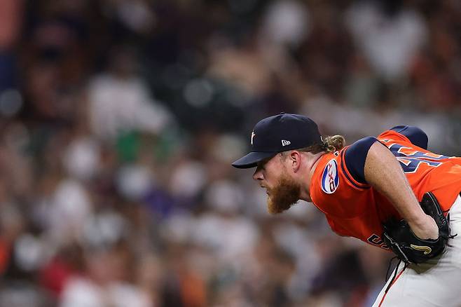 <yonhap photo-3006=""> HOUSTON, TEXAS - AUGUST 29: Craig Kimbrel #46 of the Houston Astros looks on before pitching during the eighth inning against the Los Angeles Angels at Daikin Park on August 29, 2025 in Houston, Texas. Alex Slitz/Getty Images/AFP (Photo by Alex Slitz / GETTY IMAGES NORTH AMERICA / Getty Images via AFP)/2025-08-30 11:55:25/ <저작권자 ⓒ 1980~2025 ㈜연합뉴스. 무단 전재 재배포 금지, AI 학습 및 활용 금지></yonhap>