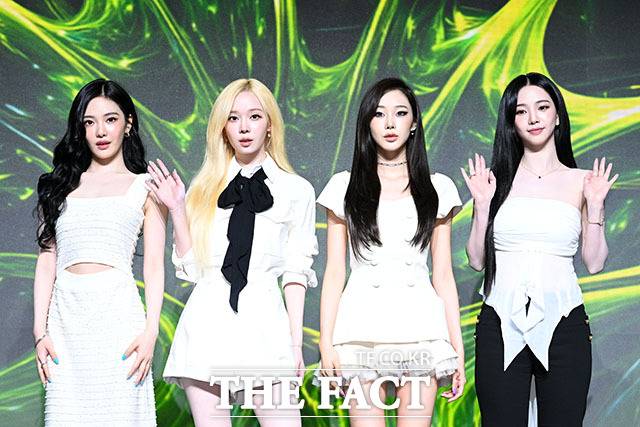 걸그룹 에스파 멤버 닝닝 윈터 지젤 카리나(왼쪽부터)가 26일 정규 2집 'LEMONADE' 발매 기념 기자간담회에 참석해 다양한 얘기를 나눴다. /서예원 기자