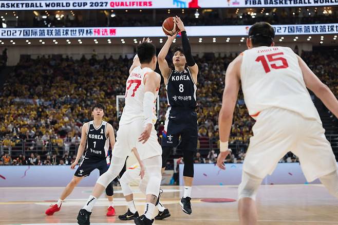 [서울=뉴시스] 한국 남자 농구 국가대표팀의 안영준. (사진=대한민국농구협회 제공) *재판매 및 DB 금지