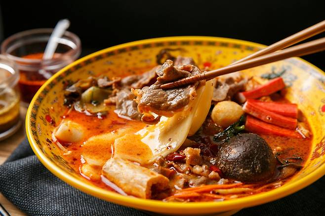 마라탕은 재료 선택과 국물 섭취량에 따라 나트륨 부담이 크게 달라진다. 게티이미지