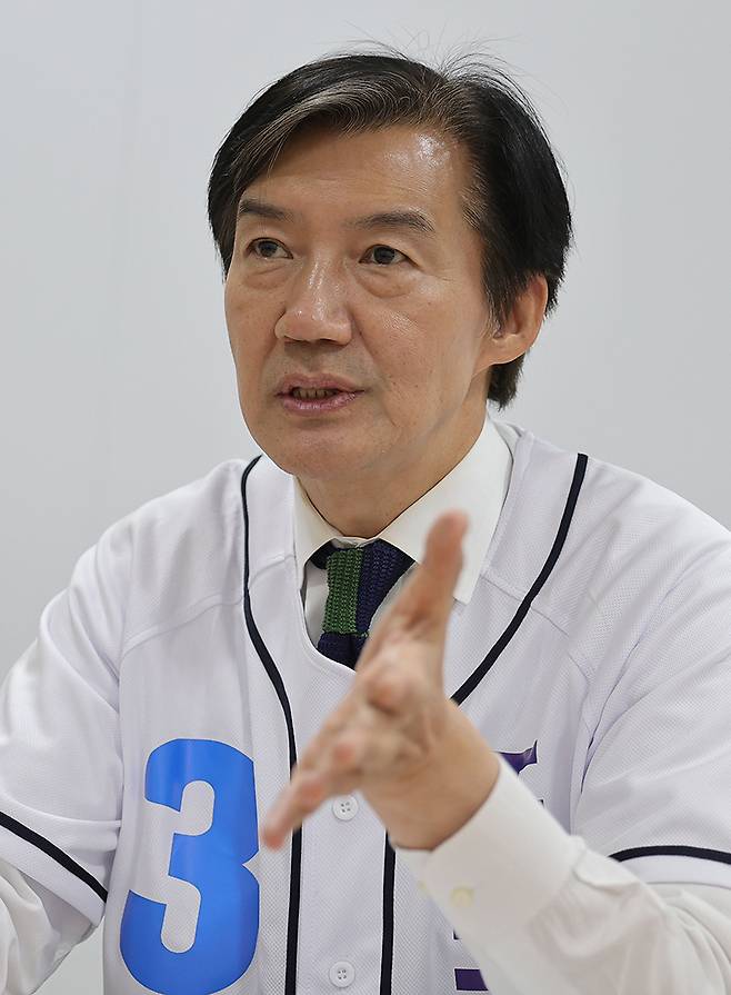 경기 평택을 국회의원 재선거에 출마한 조국혁신당 조국 대표. 평택=이재문 기자