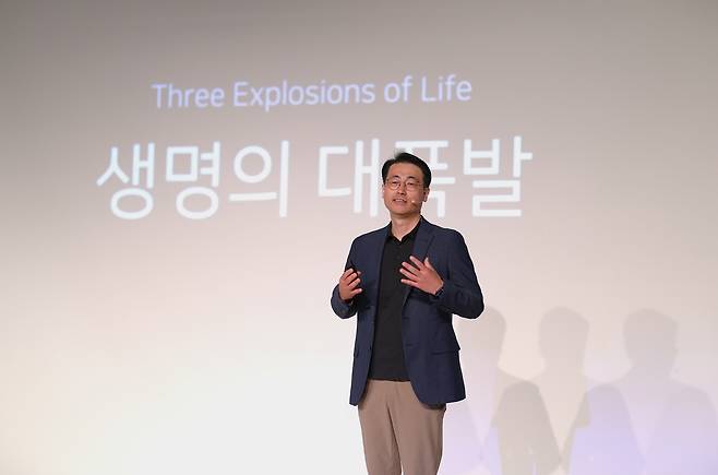 SAC 2026에서 기조연설하는 이경일 솔트룩스 대표 [솔트룩스 제공. 재판매 및 DB 금지]