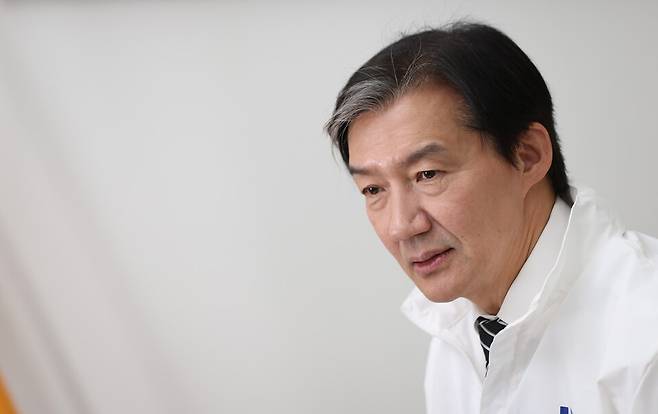 조국 조국혁신당 대표가 국회 당 대표실에서 시사저널과 인터뷰를 하는 모습 ⓒ 시사저널 박은숙