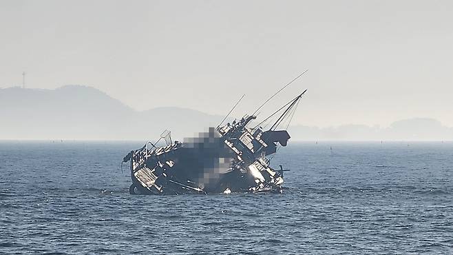 좌초된 A호 [보령해경 제공. 재판매 및 DB 금지]