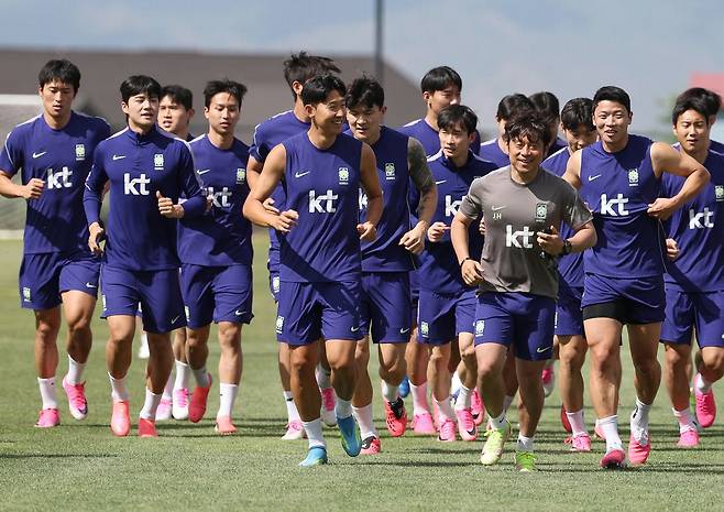 28일(현지시간) 미국 유타주 솔트레이크시티 인근 헤리먼의 자이언스 뱅크 트레이닝 센터에서 축구 국가대표팀 선수들이 훈련을 하고 있다. [연합뉴스]