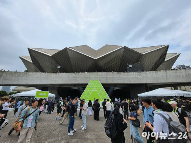 젠슨 황 엔비디아 CEO의 기조연설이 열린 타이베이 뮤직센터 전경. [사진=황세웅 기자]