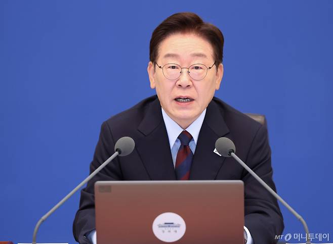 (서울=뉴스1) 허경 기자 = 이재명 대통령이 26일 청와대에서 열린 제23회 국무회의 겸 제10차 비상경제점검회의에서 발언을 하고 있다. 2026.5.26/뉴스1  Copyright (C) 뉴스1. All rights reserved. 무단 전재 및 재배포,  AI학습 이용 금지. /사진=(서울=뉴스1) 허경 기자