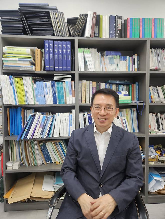 소상공인정책학회 초대 회장을 맡은 이정희 중앙대 경제학부 교수(사진=김영환 기자)