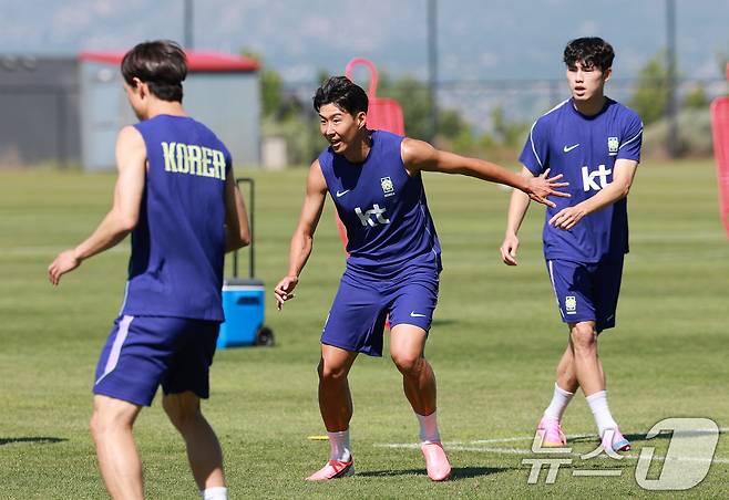 대한민국 축구대표팀 손흥민이 2일(현지시간) 미국 유타주 헤리먼에 위치한 자이언스뱅크 트레이닝센터에서 훈련을 하고 있다. 2026.6.3 ⓒ 뉴스1 임세영 기자