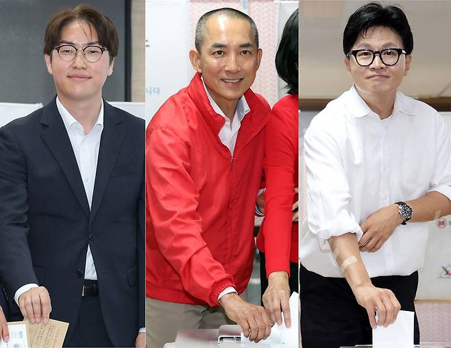 하정우 더불어민주당 부산 북구갑 국회의원 후보, 박민식 국민의힘 부산 북구갑 국회의원 후보, 한동훈 무소속 부산 북구갑 국회의원 후보가 지난달 29일 부산 북구 덕천2동행정복지센터, 만덕제2동행정복지센터에서 각각 사전투표를 하고 있다. 송봉근 객원기자