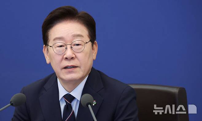 [서울=뉴시스] 고범준 기자 = 사진은 이재명 대통령이 지난 2일 청와대에서 열린 제24회 국무회의 겸 제11차 비상경제점검회의에서 발언하고 있는 모습. 2026.06.02. bjko@newsis.com