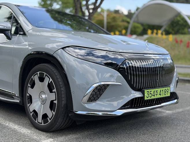 [서울=뉴시스] 김민성 기자 = '메르세데스-마이바흐 EQS 680 SUV' 전면부 모습. kms@newsis.com. *재판매 및 DB 금지