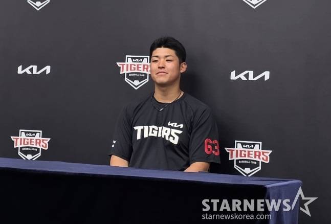 KIA 새 아시아쿼터 시라카와 케이쇼가 2일 광주 롯데전을 앞두고 취재진과 인터뷰를 가졌다. /사진=김동윤 기자