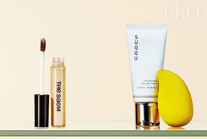 커버 퍼펙션 팁 컨실러, 1.5, 5천5백원, The Saem. 스킨케어 크림 틴트, 10, 9만원, Suqqu. 망고 스펀지, 3ea 1만3천2백원, Majoie.