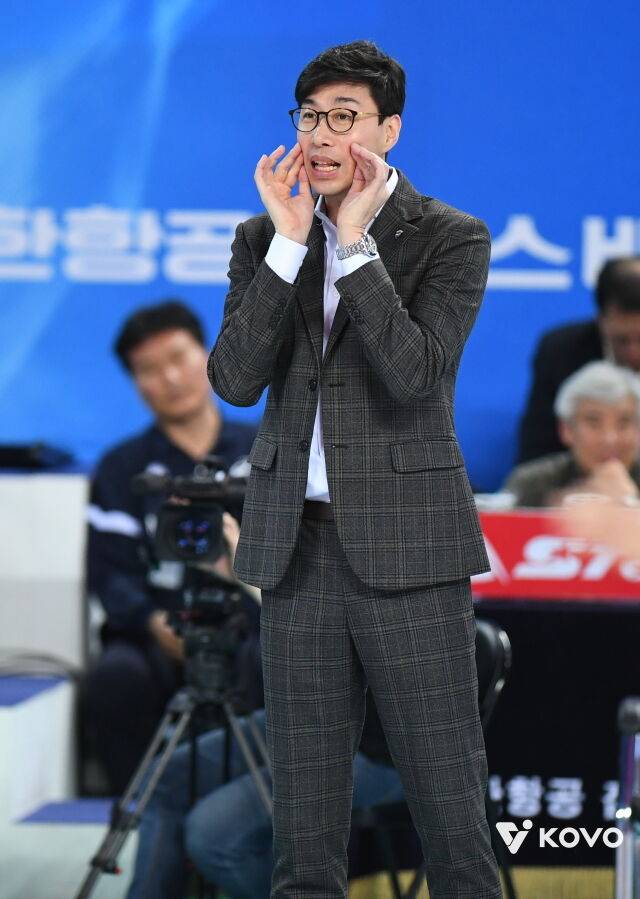 여자프로배구 SOOP 구단은 새로운 사령탑으로 김세진 전 OK저축은행 감독을 선임했다고 4일 공식 발표했다./한국배구연맹(KOVO)