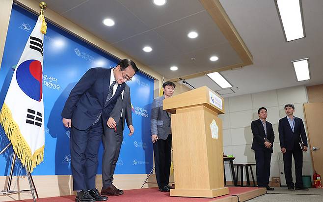 이번 지방선거에서는 투표용지 부족 사태로 인해 또다시 부정선거 논란이 불거졌다.[사진｜뉴시스]