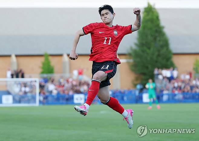 이동경 첫 골 (프로보[미국 유타주]=연합뉴스) 신준희 기자 = 3일(현지시간) 오후 미국 유타주 프로보에 위치한 브리검영대 사우스필드에서 열린 대한민국과 엘살바도르의 평가전.
    한국 이동경이 첫번째 골을 성공시킨 뒤 세리머니를 하고 있다. 2026.6.4 hama@yna.co.kr