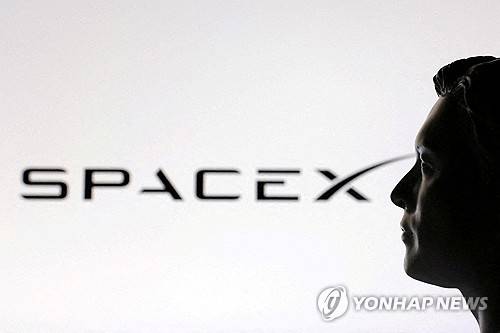 스페이스X와 일론 머스크. [로이터 연합뉴스]