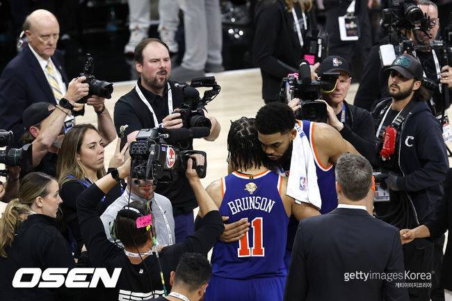 SAN ANTONIO, TX -JUNE5:  of 2026 NBA Finals - Game One at Frost Bank Center on June 3, 2026 in San Antonio, Texas. NOTE TO USER: User expressly acknowledges and agrees that, by downloading and or using this photograph, User is consenting to terms and conditions of the Getty Images License Agreement. (Photo by Ronald Cortes/Getty Images) *** Local Caption ***