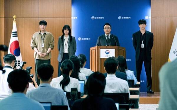 넷플릭스 '참교육' 한 장면. 연합뉴스
