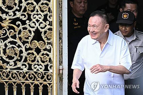 지난달 가석방된 탁신 전 총리 [AFP 연합뉴스. 재판매 및 DB 금지]