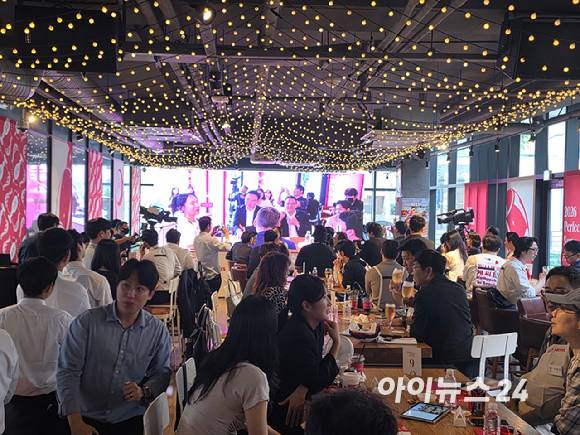 스텔라 아르투아는 8일 서울 강남구 구스아일랜드 브루하우스에서 '2026 퍼펙트 서브 어워즈 코리아'를 개최했다. [사진=구서윤 기자]