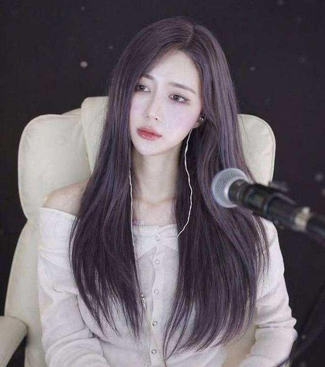 김윤설 SNS /사진=뉴스1