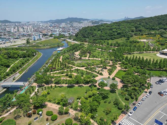 삼학도공원과 난영공원.